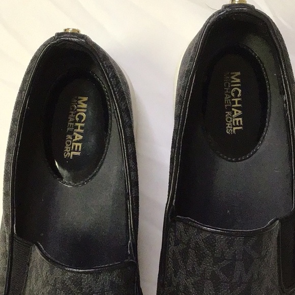 Michael Kors Black Slip-On Flats - Picture 3 of 8